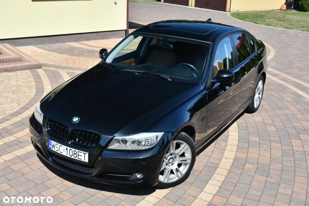 BMW Seria 3 320i - 11