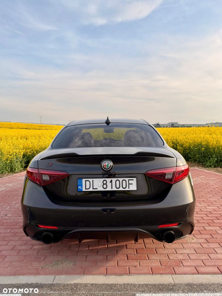 Alfa Romeo Giulia 2.0 Turbo Veloce Q4 - 11