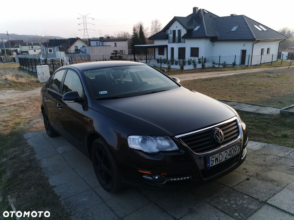 Volkswagen Passat 1.9 TDI Comfortline - 4