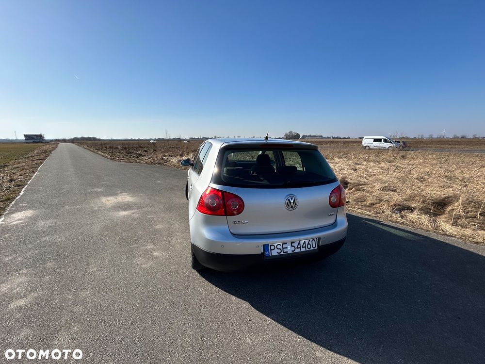 Volkswagen Golf 1.9 TDI Comfortline - 4