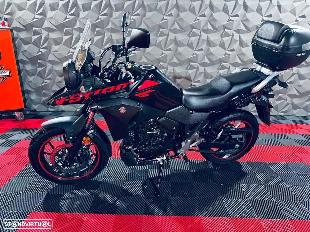 Suzuki V DL STROM 250 - 19