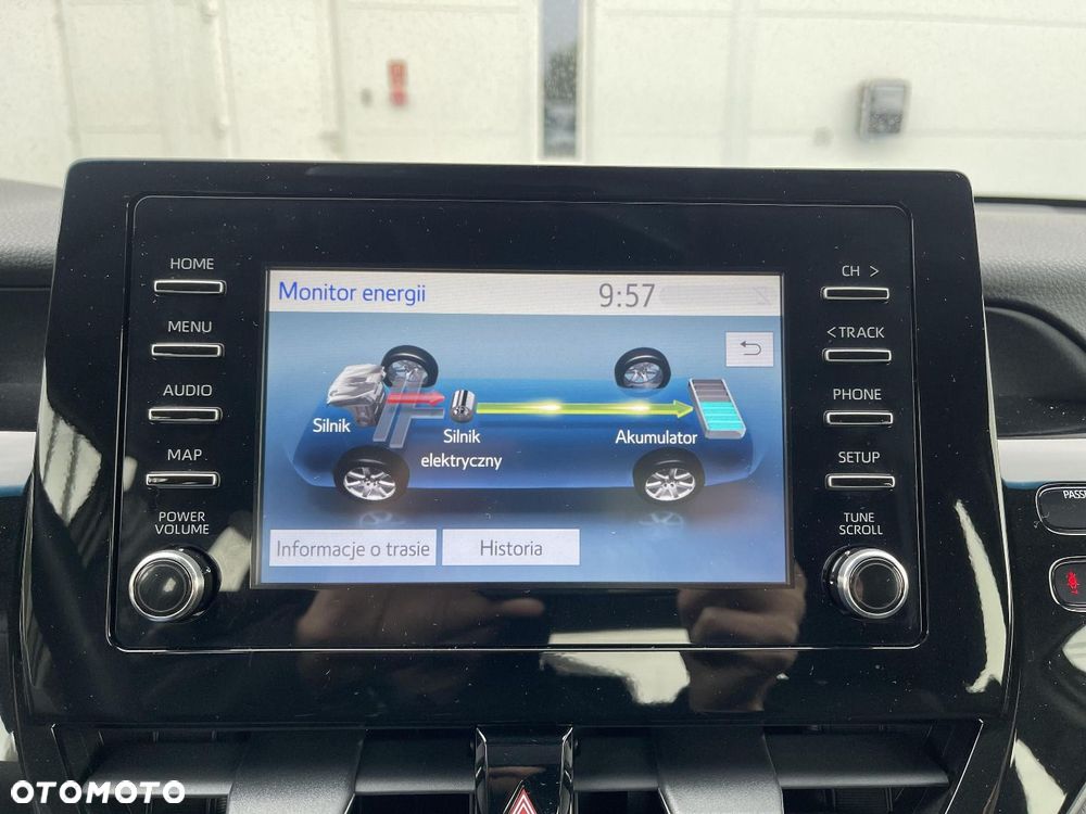Toyota Camry - 22