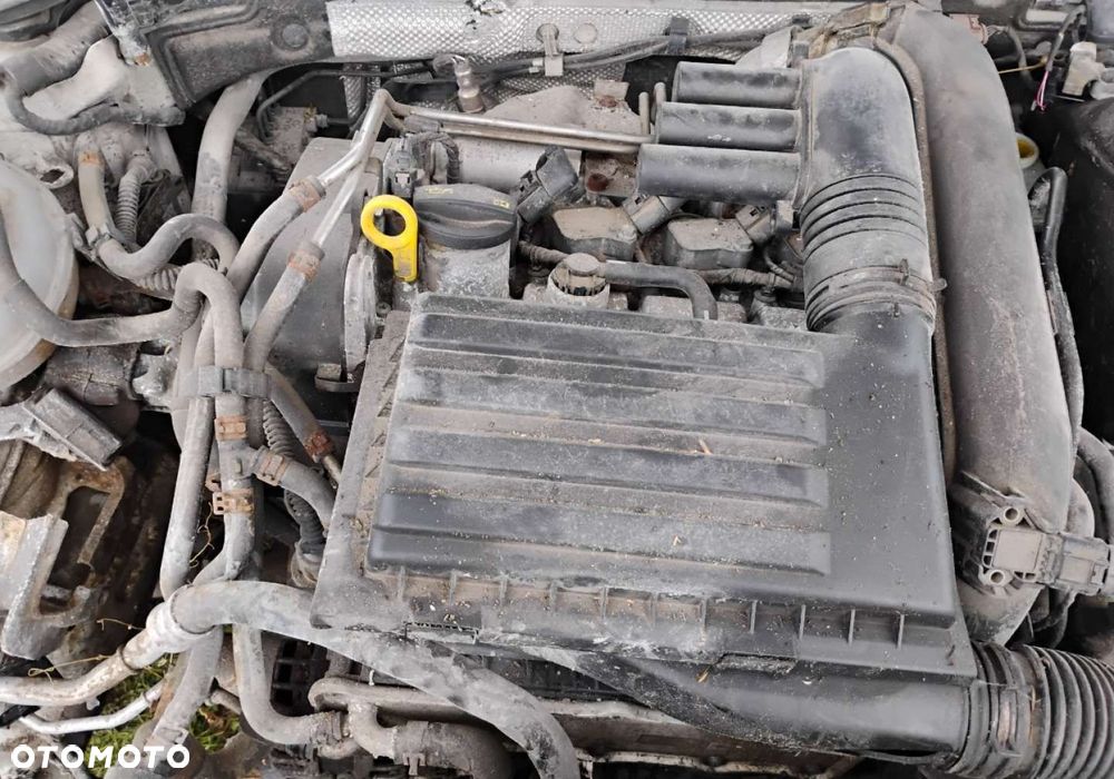 Volkswagen Golf - 21
