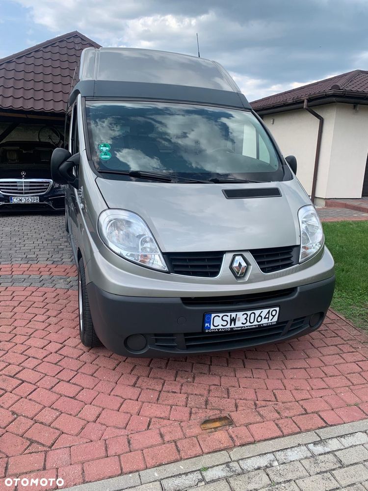 Renault Trafic - 1
