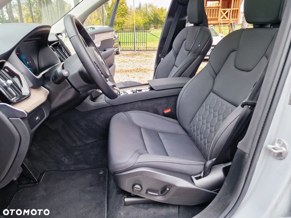 Volvo XC 90 - 29