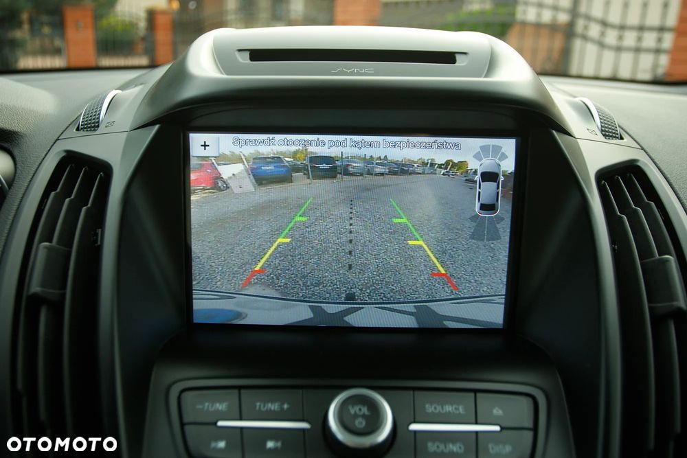 Ford Kuga 1.5 EcoBoost 2x4 ST-Line - 31