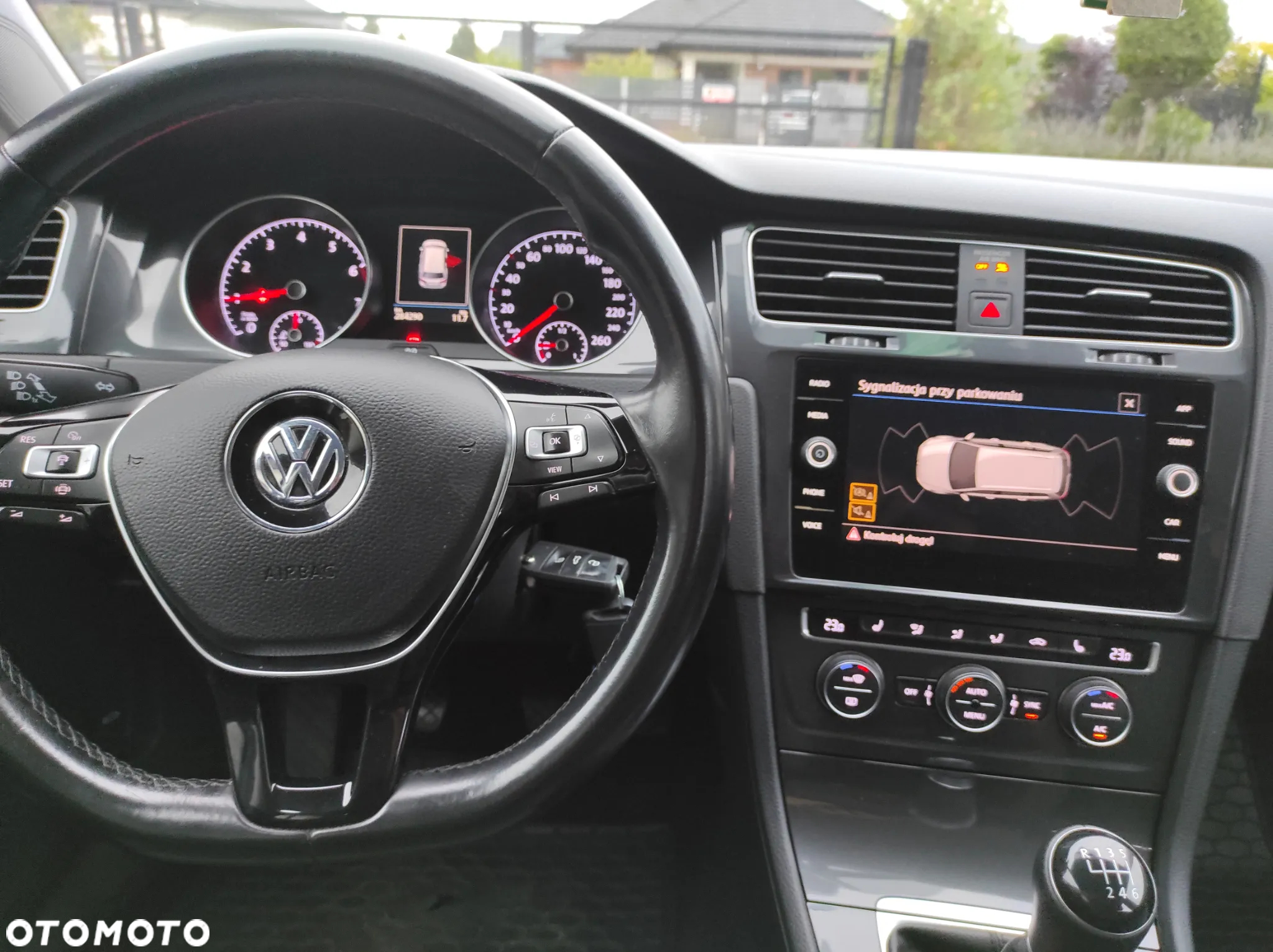 Volkswagen Golf VII 1.5 TSI BMT Comfortline - 16
