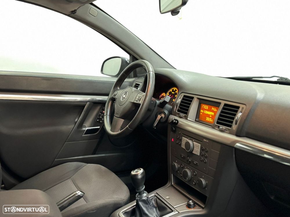 Opel Vectra Caravan 1.9 CDTi Executive - 22