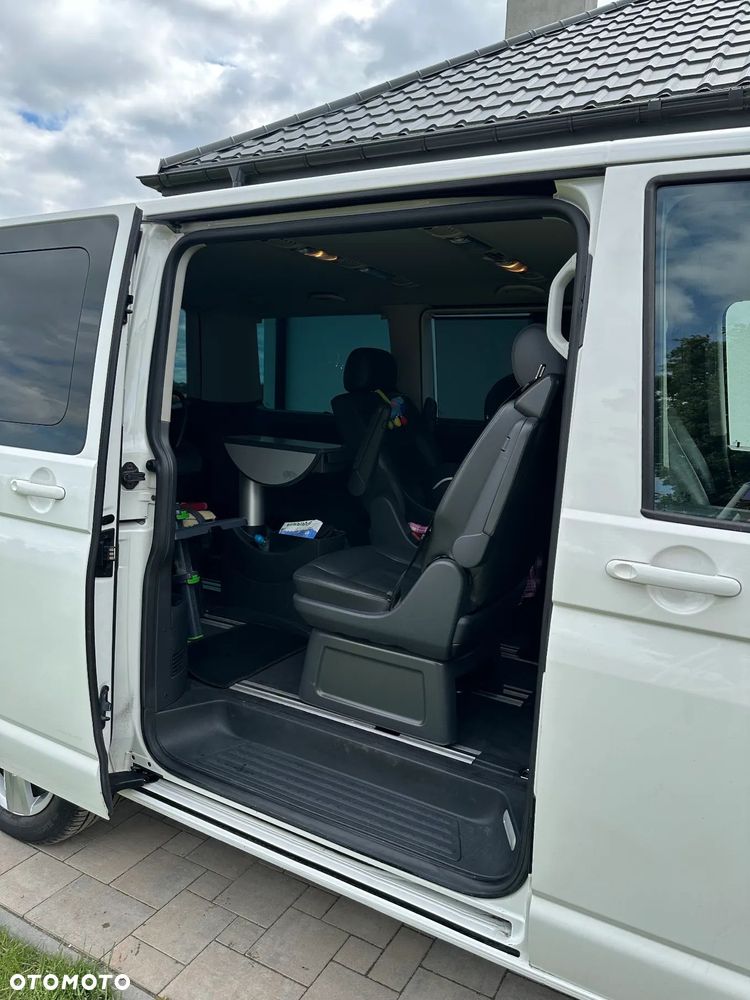 Volkswagen Multivan - 9