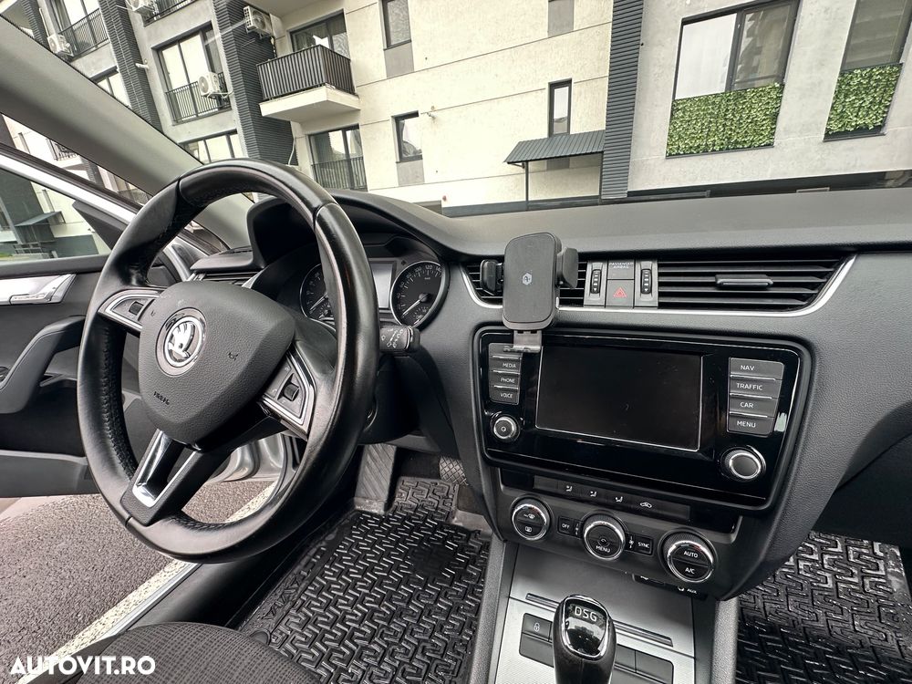 Skoda Octavia 2.0 TDI DSG Style - 15