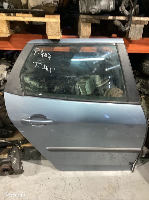 Porta traseira direita peugeot 407 - 1