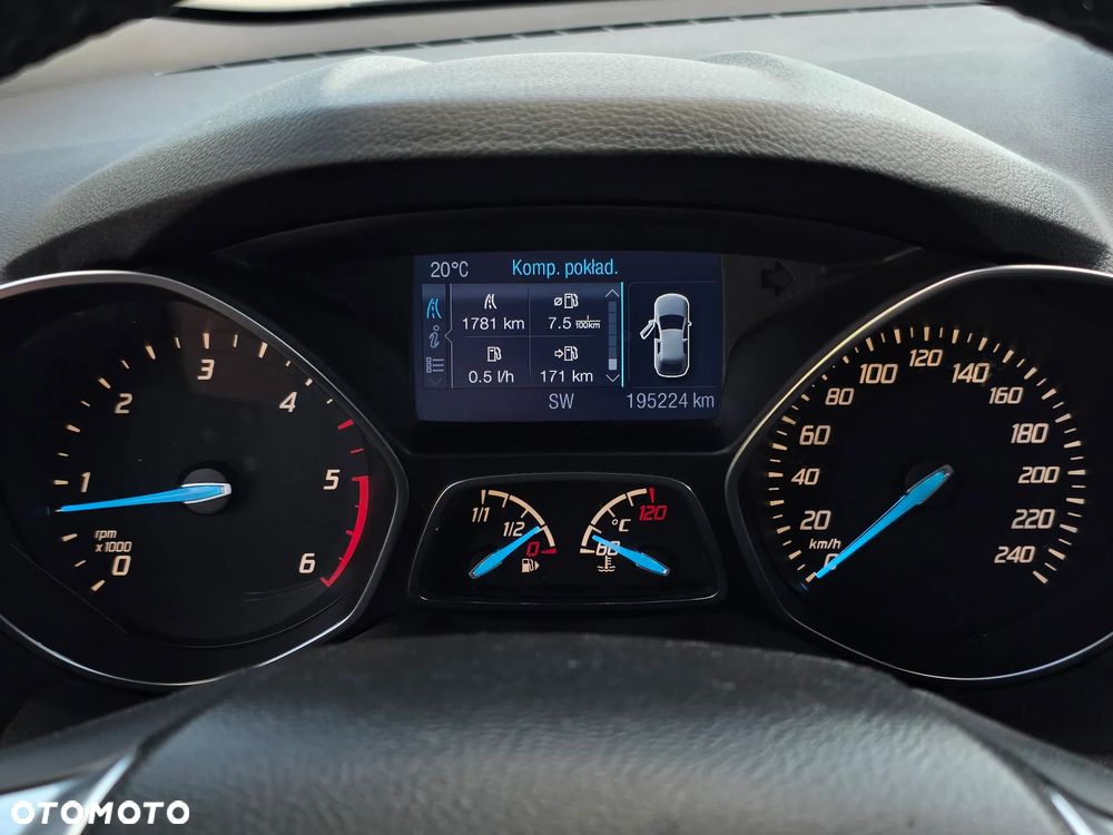 Ford Kuga 2.0 TDCi 4x4 SYNC - 28
