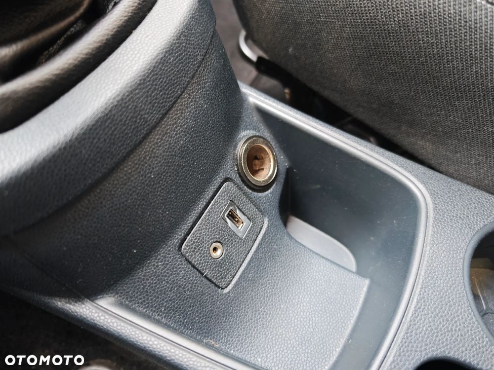 Ford Fiesta 1.25 Champions Edition - 9