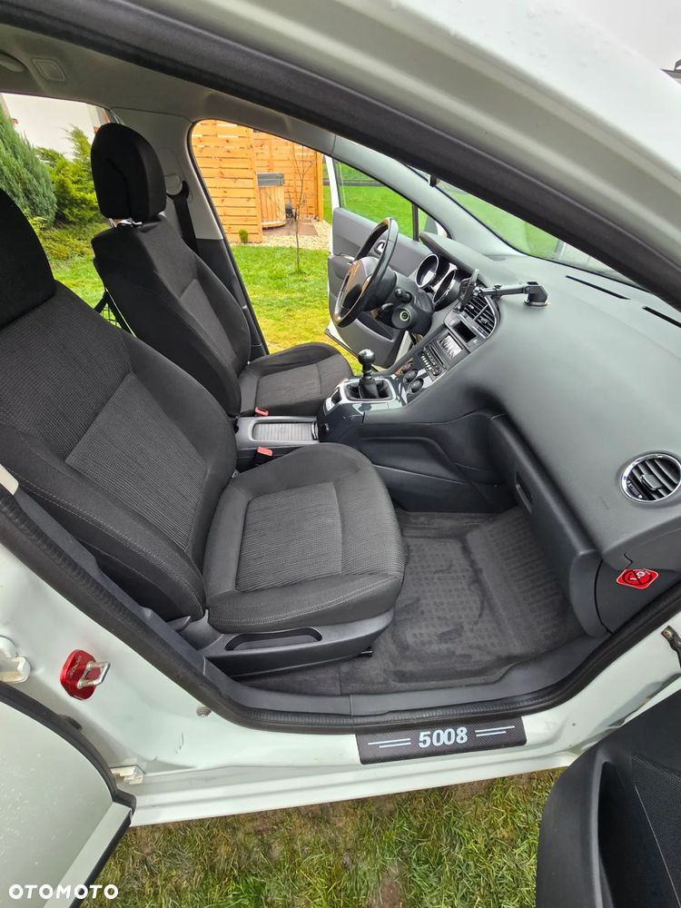 Peugeot 5008 - 14