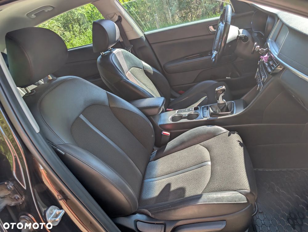 Kia Optima 2.0 L - 18
