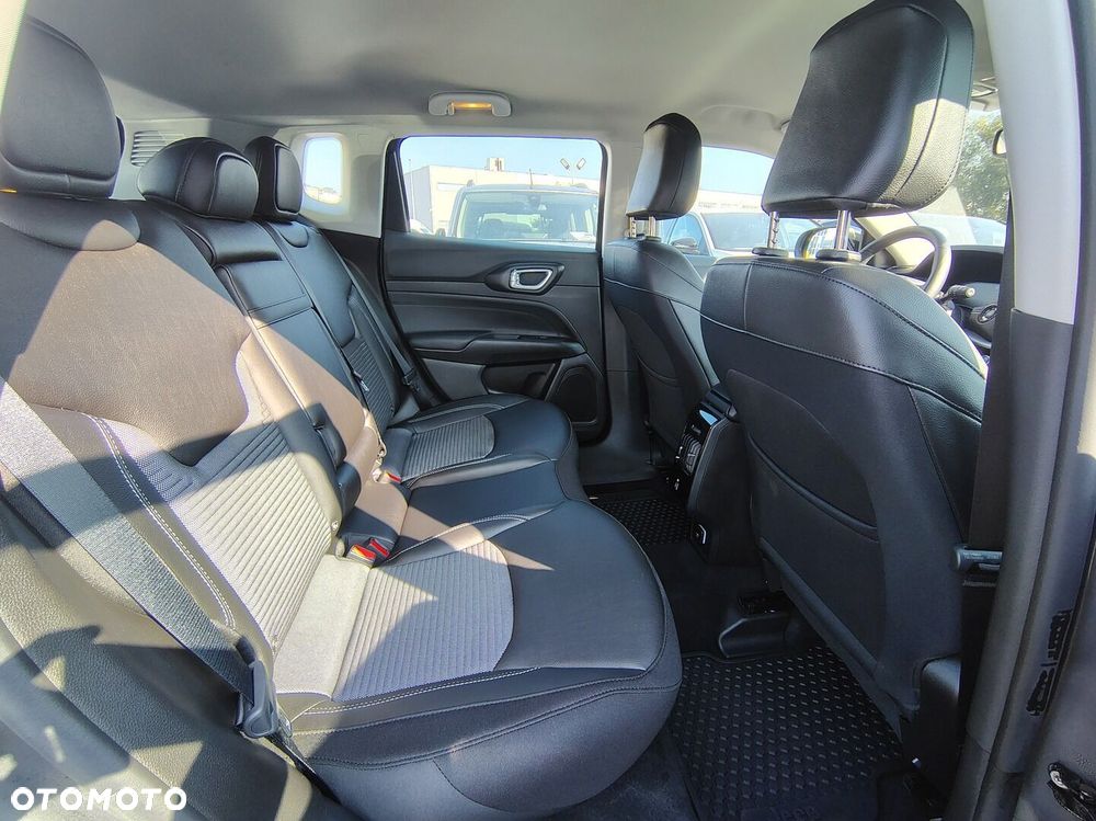 Jeep Compass - 9