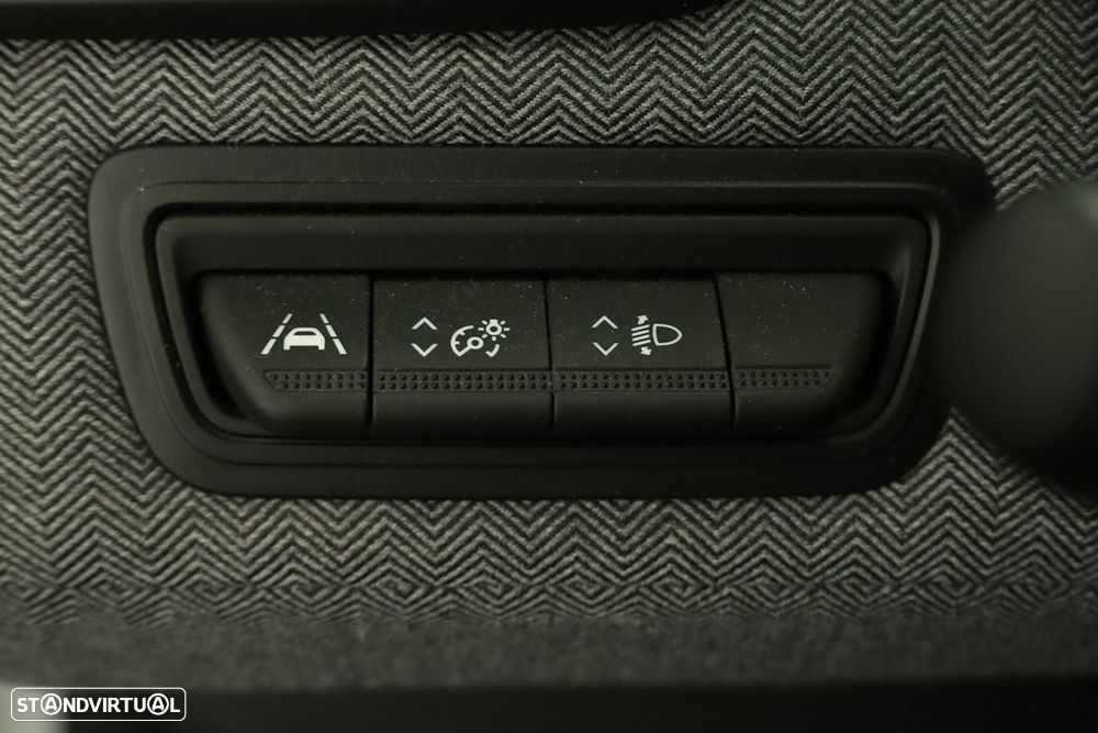 Renault Clio 1.0 TCe Techno - 19