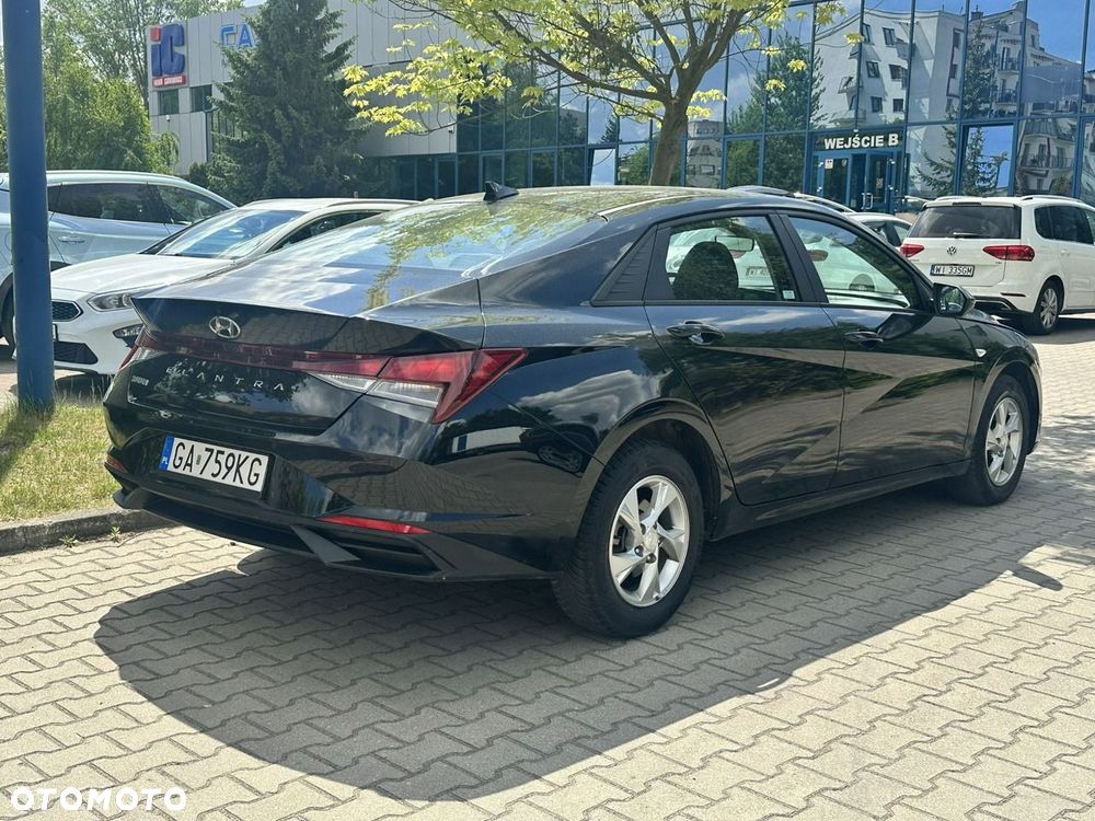 Hyundai Elantra - 6