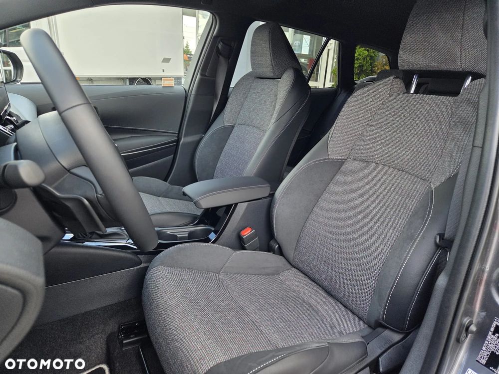 Toyota Corolla 2.0 Hybrid Style - 17