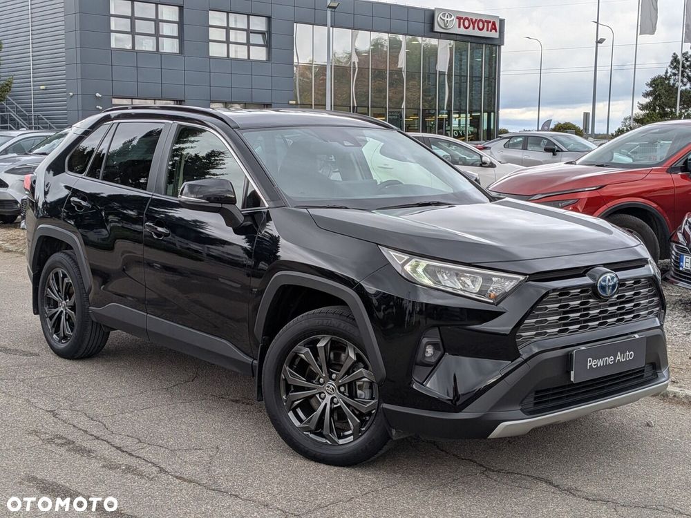 Toyota RAV4 - 8