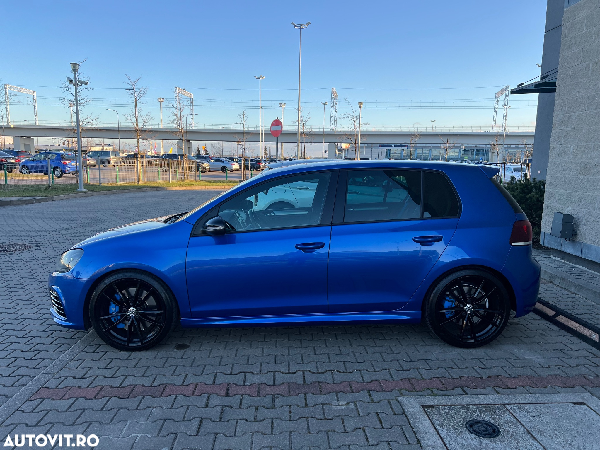 Volkswagen Golf R 2.0 TSI Motion DSG - 6