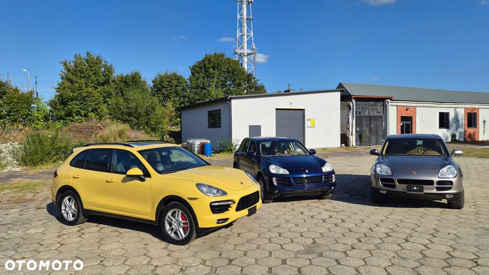 Porsche Cayenne Turbo - 12