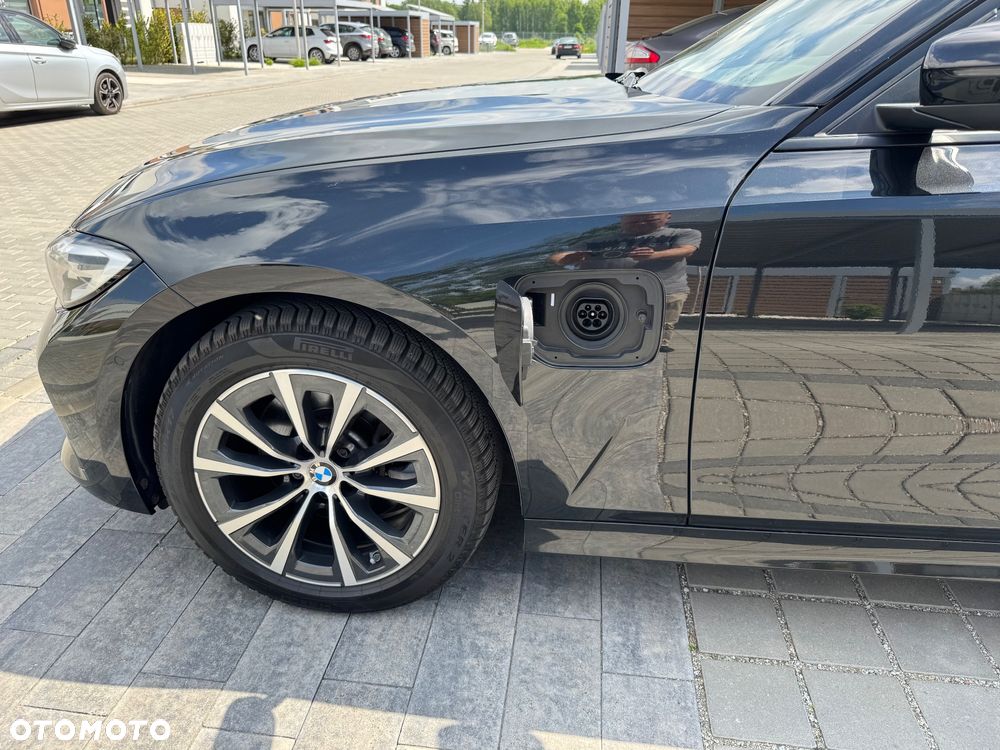 BMW Seria 3 320e Sport Line sport - 3