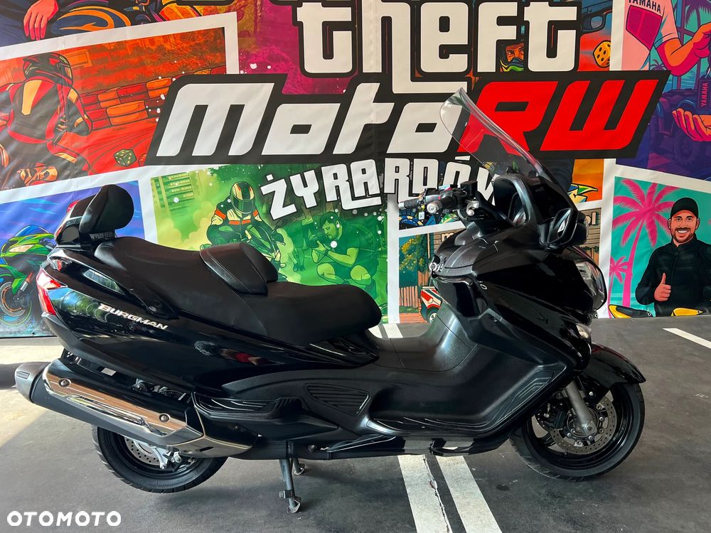 Suzuki Burgman - 4