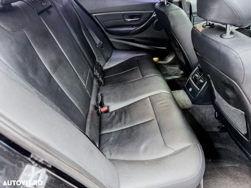 BMW Seria 3 - 26