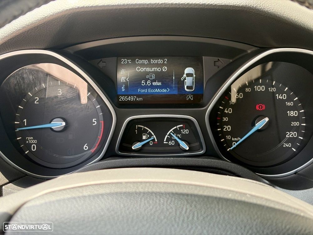 Ford Focus SW 1.5 TDCi Titanium - 8