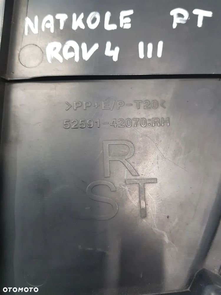 Nadkole prawy tył TOYOTA RAV4 III 06-12r 52591-42070 - 3