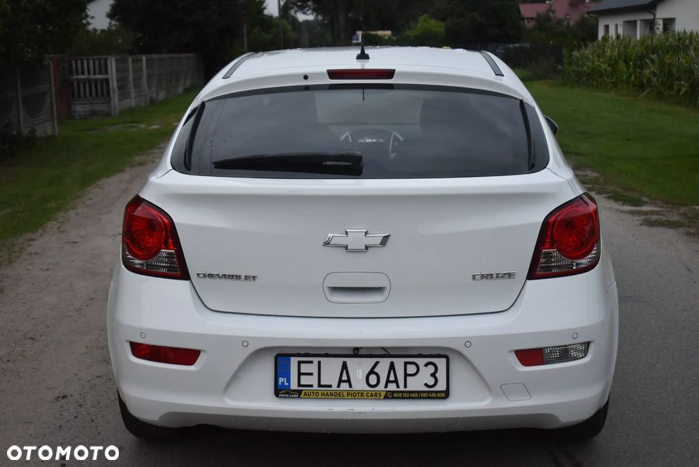 Chevrolet Cruze - 11