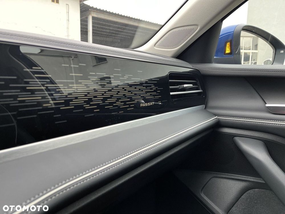 Volkswagen Passat Variant 2.0 TDI SCR Business Plus DSG - 24