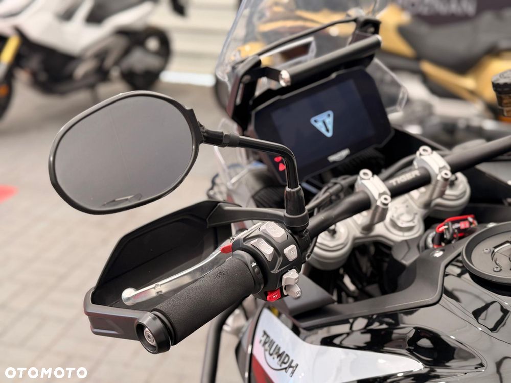 Triumph Tiger - 8