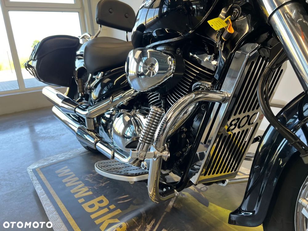 Suzuki Intruder - 20
