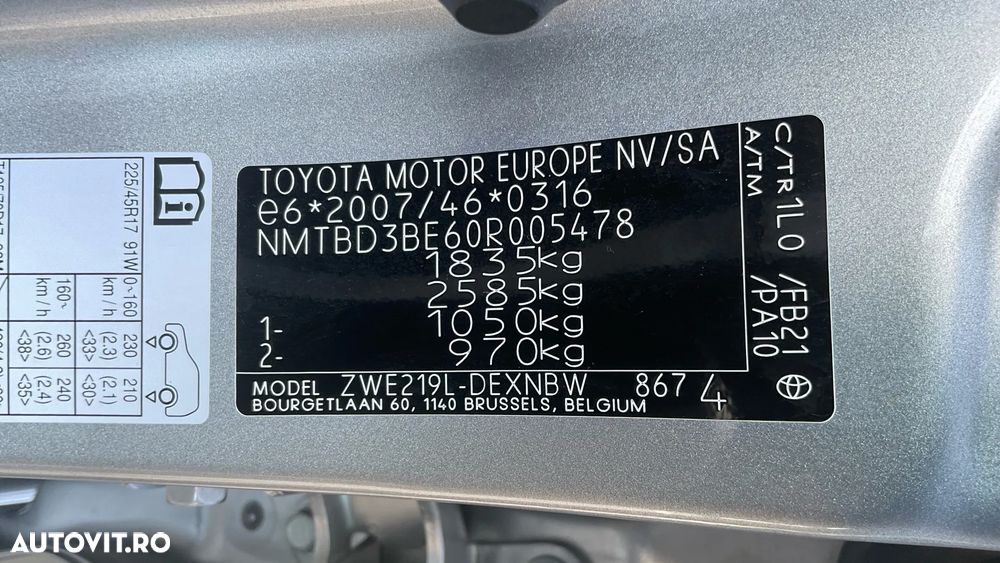 Toyota Corolla 1.8 HSD Dynamic - 40