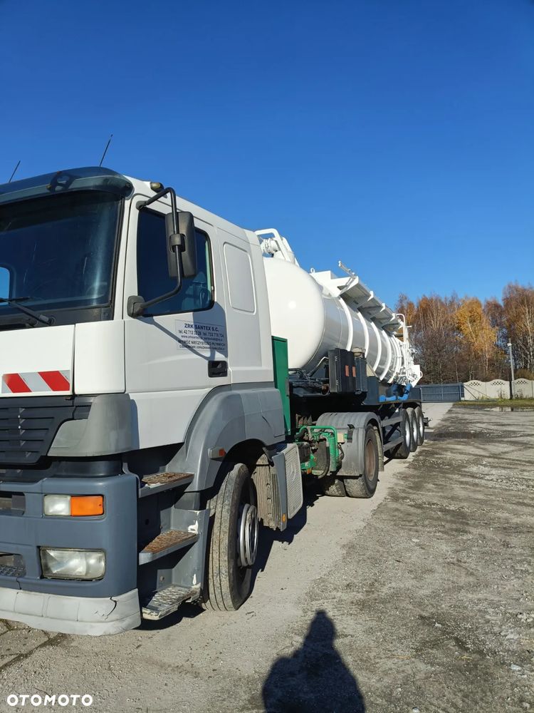 Mercedes-Benz AXOR - 1