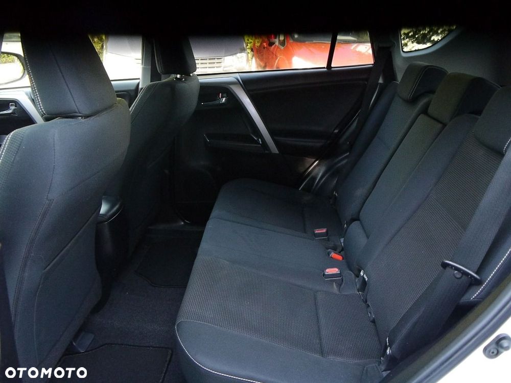Toyota RAV4 2.0 D-4D Premium 4x2 - 36