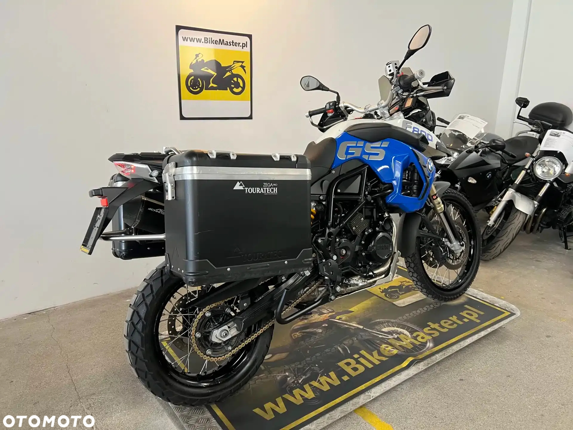 BMW F - 5