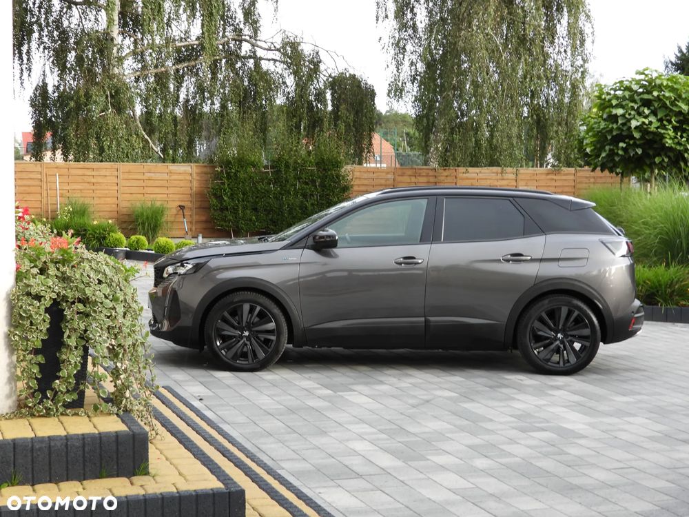 Peugeot 3008 225 e-EAT8 GT - 22