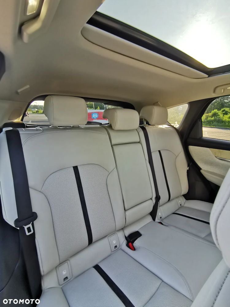Mazda CX-60 - 12