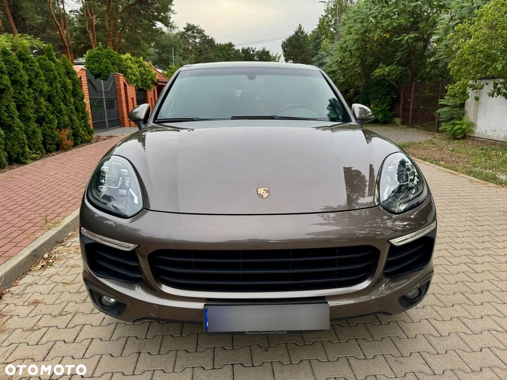Porsche Cayenne Platinum Edition - 2