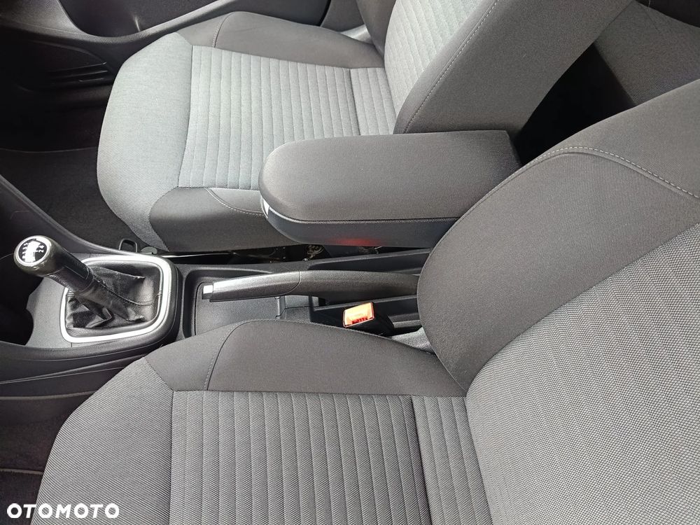 Volkswagen Polo 1.4 16V Comfortline - 15