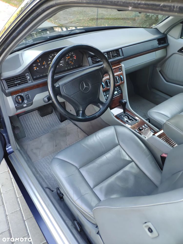 Mercedes-Benz Klasa E ver-200 - 9