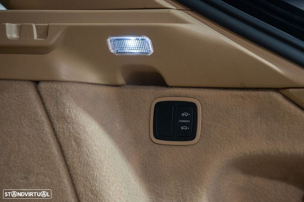 Porsche Macan S - 22