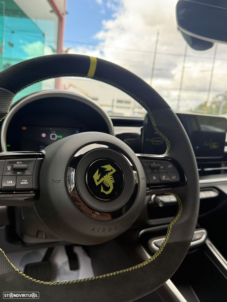 Abarth 600e 54 kWh Turismo - 22