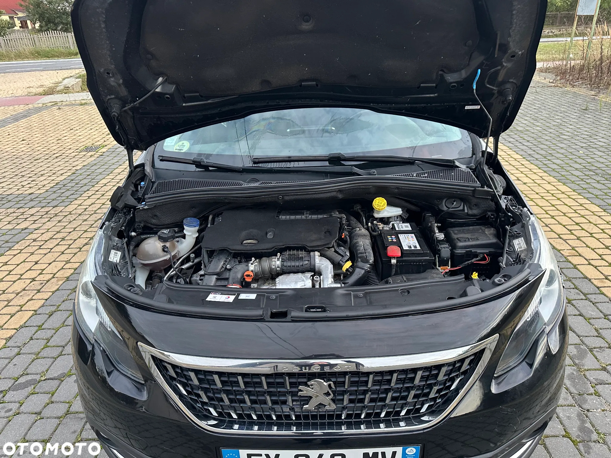 Peugeot 2008 1.6 BlueHDi Crossway - 4