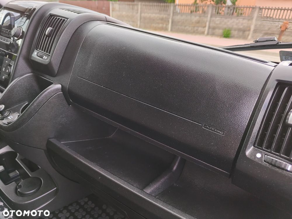 Peugeot BOXER 2.2HDI 165KM** Kontener 8-EuroPalet + DRZWI BOCZNE** POLSKI SALON** 125TYŚ KM** DMC do 3.5T kat.B** - 23