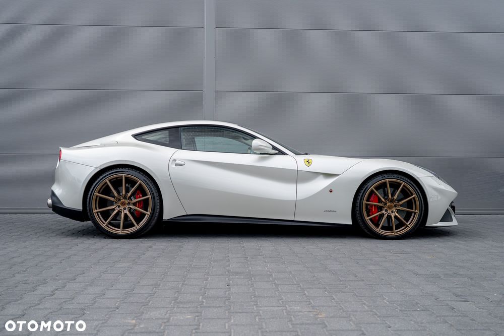 Ferrari F12berlinetta - 9