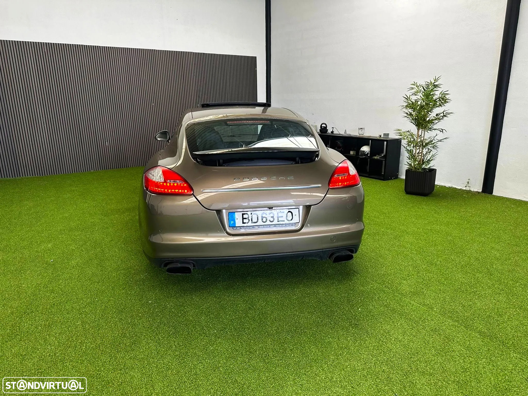 Porsche Panamera PDK - 9